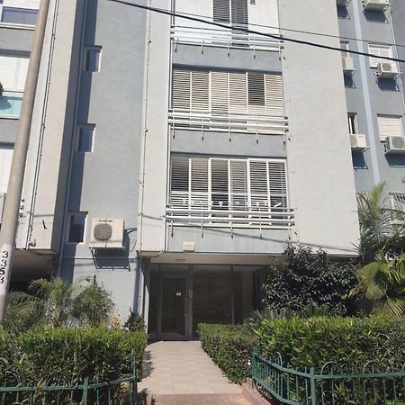 Cozy And Stylish 1-Bedroom Apartment 네타니아 외부 사진